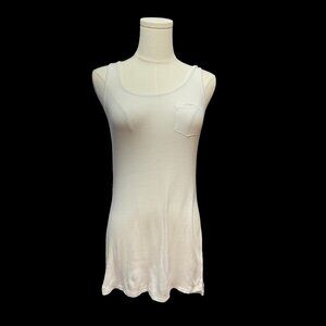 👗5/$25 - White Racerback Tank Top w/ Pocket